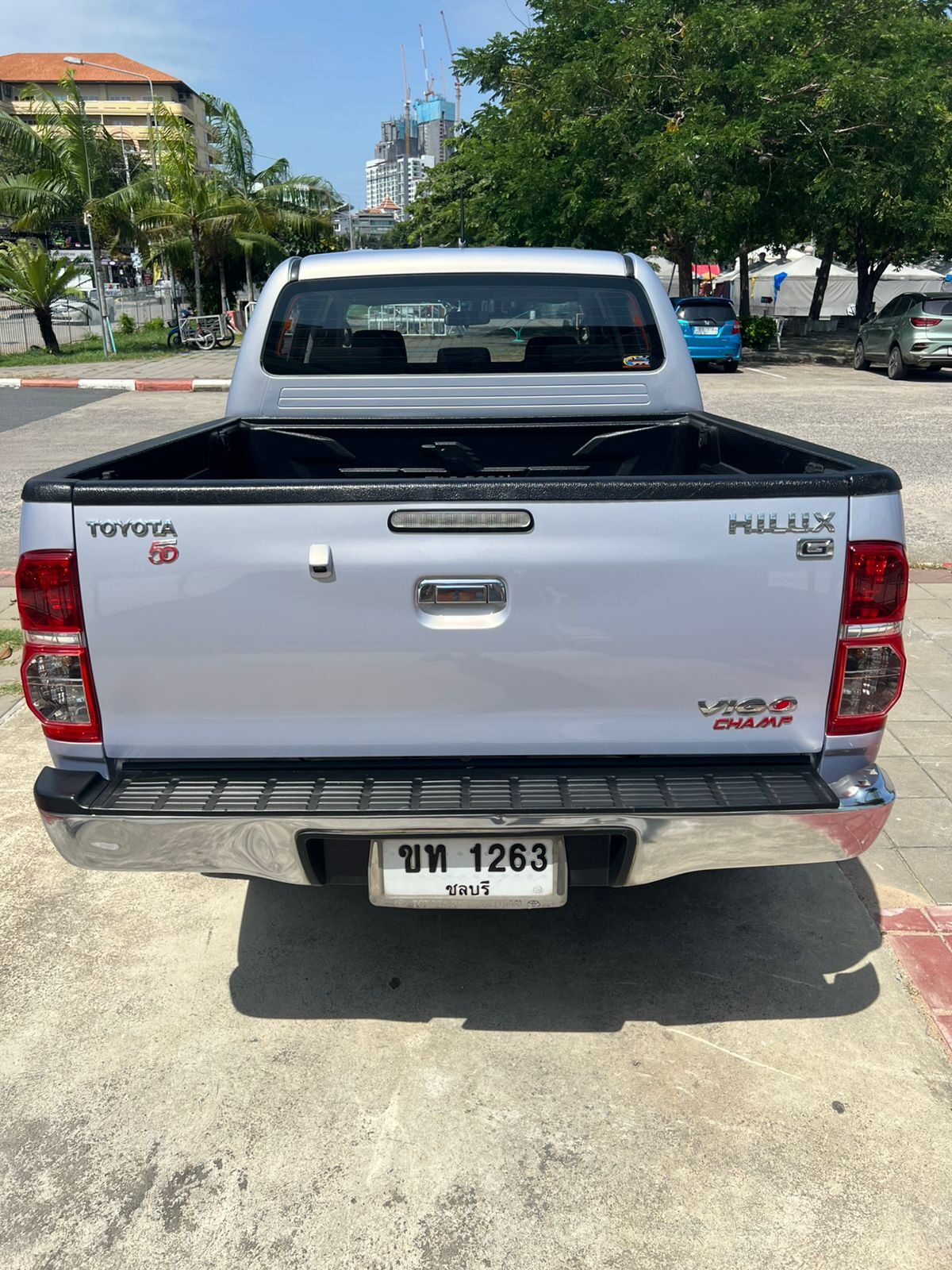 Toyota Hilux 3.0TD AT (171 แรงม้า) — 5