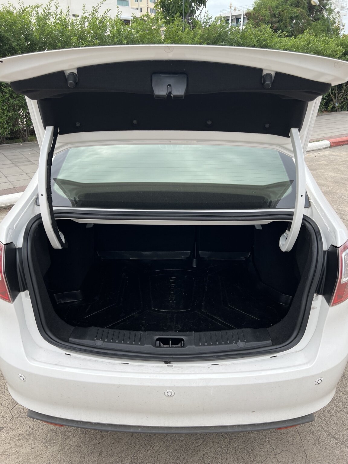 FORD Fiesta - 1,6 AT, 122 hp 2012 yi, Sedan — 5