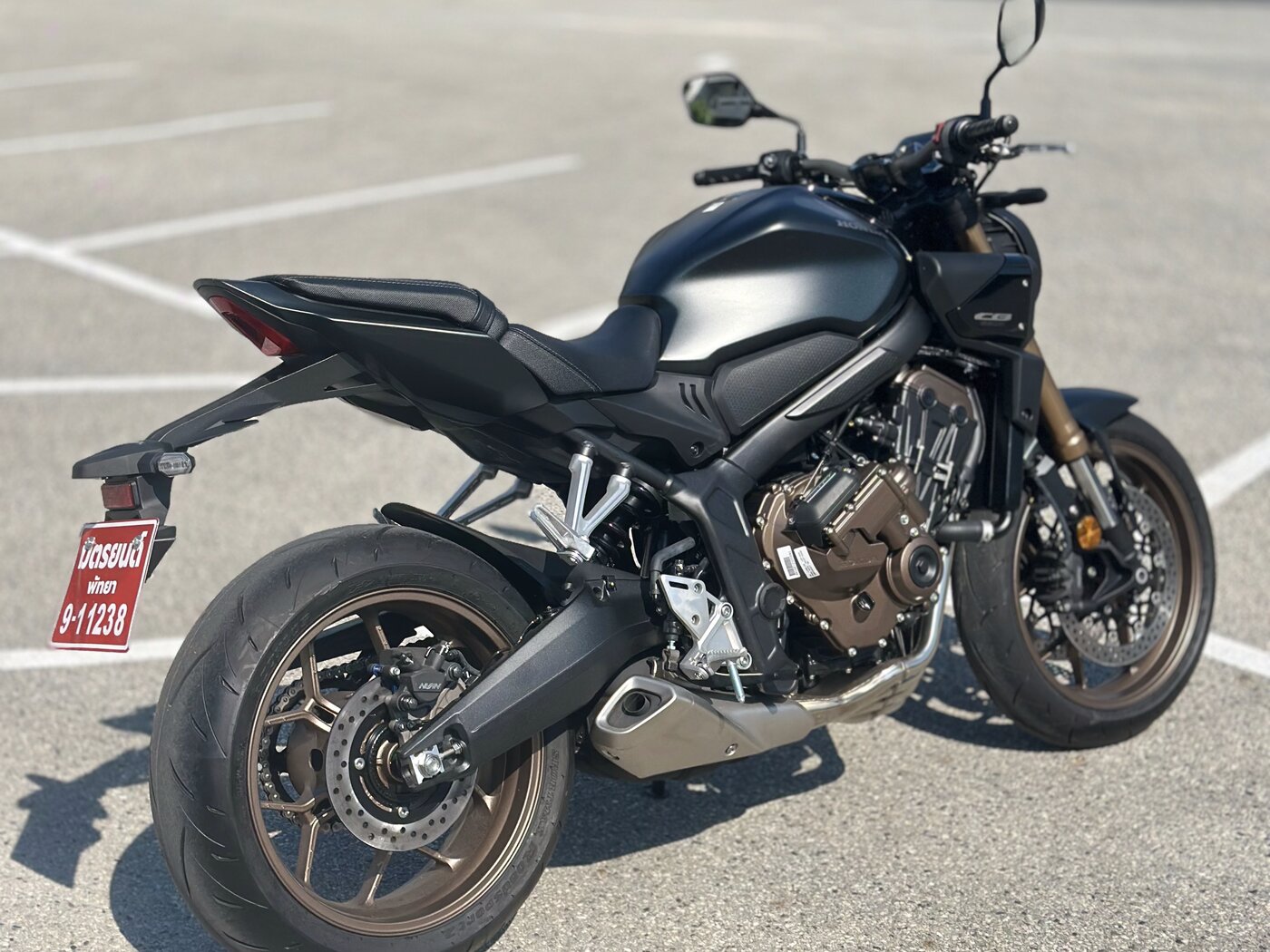 Honda CB650R — 5