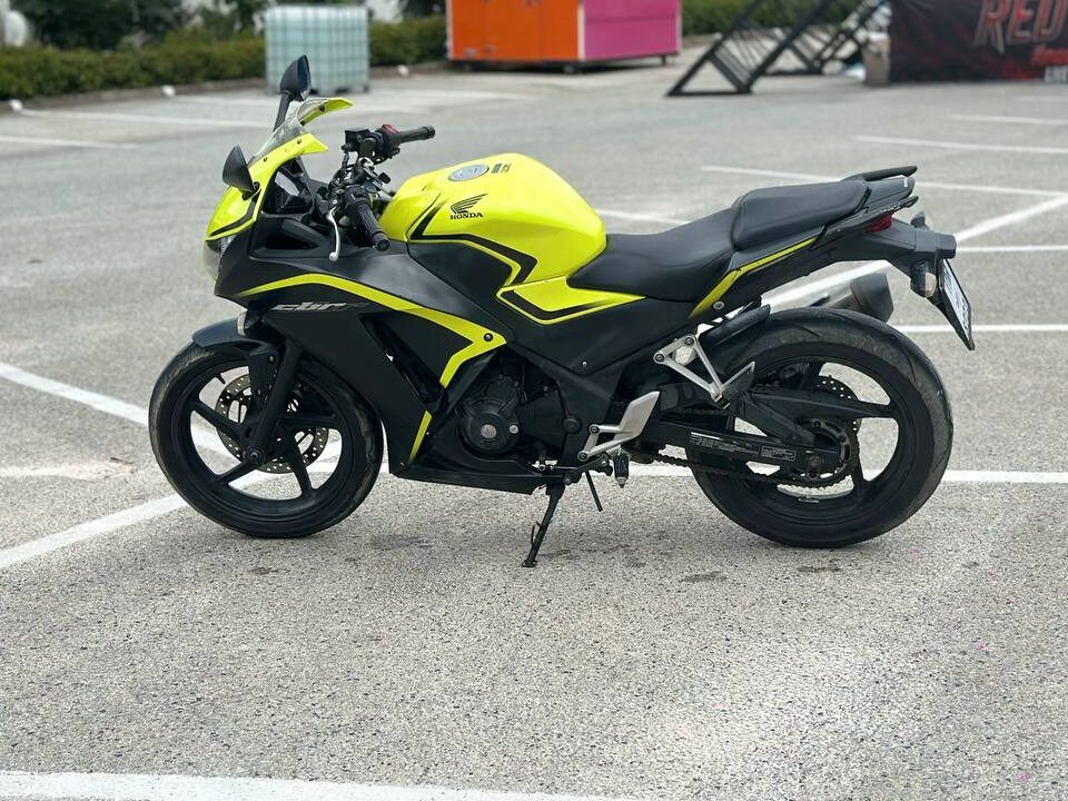 Honda CBR 300R — 2