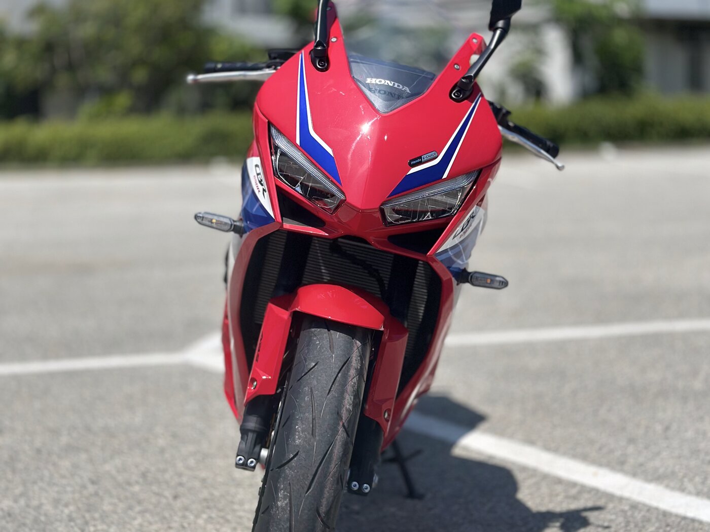 Honda CBR650R — 3