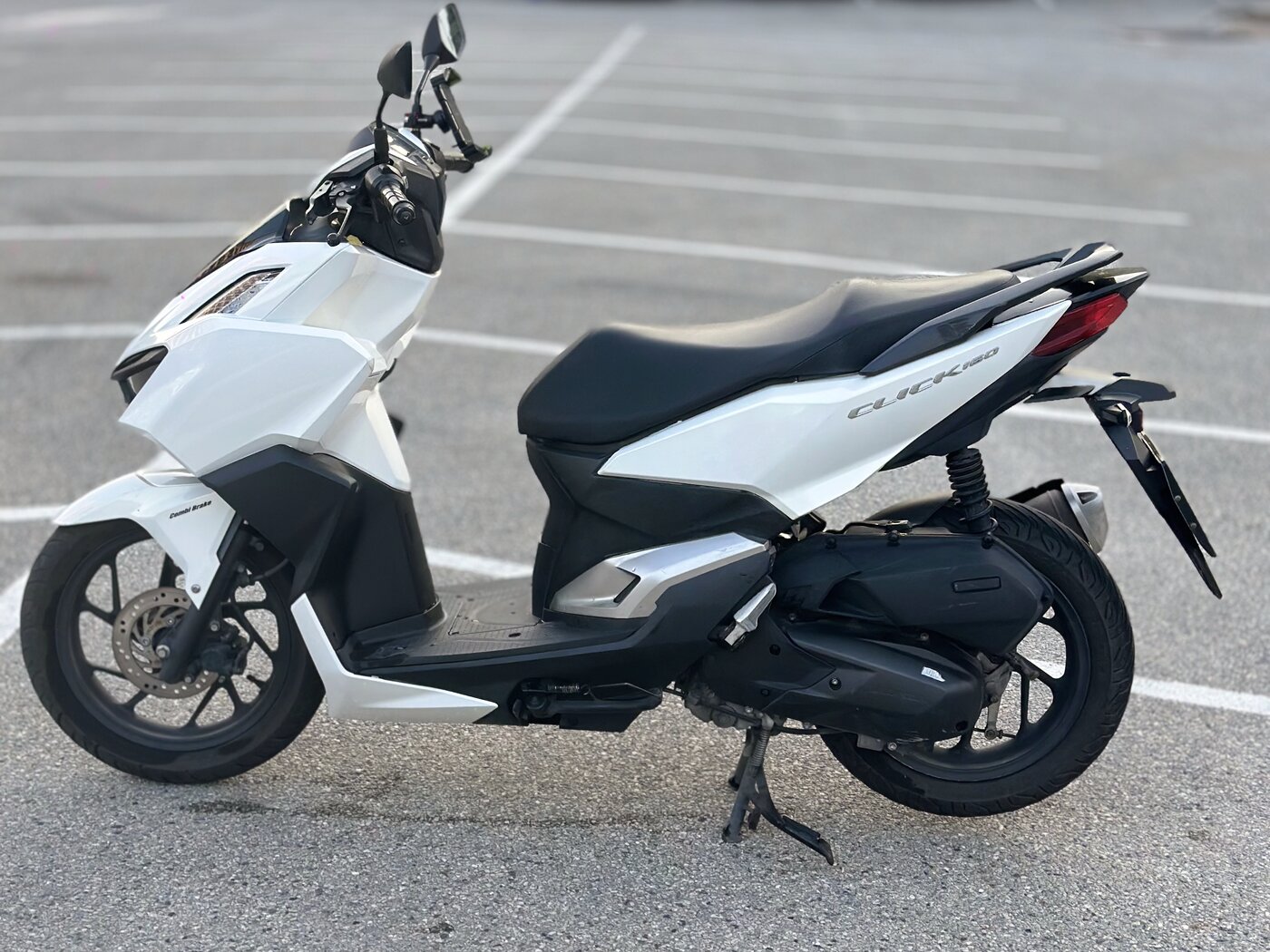 Honda Click 160cc Keyless — 8