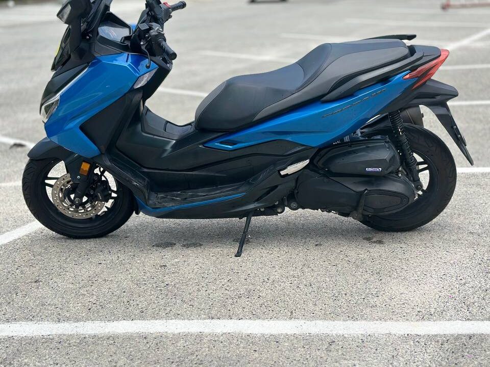 Honda Forza 350cc Keyless — 4