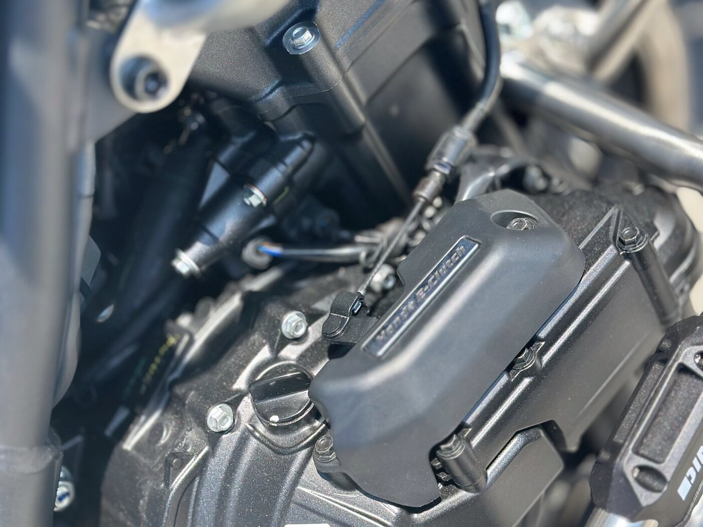 Honda NX500 — 13