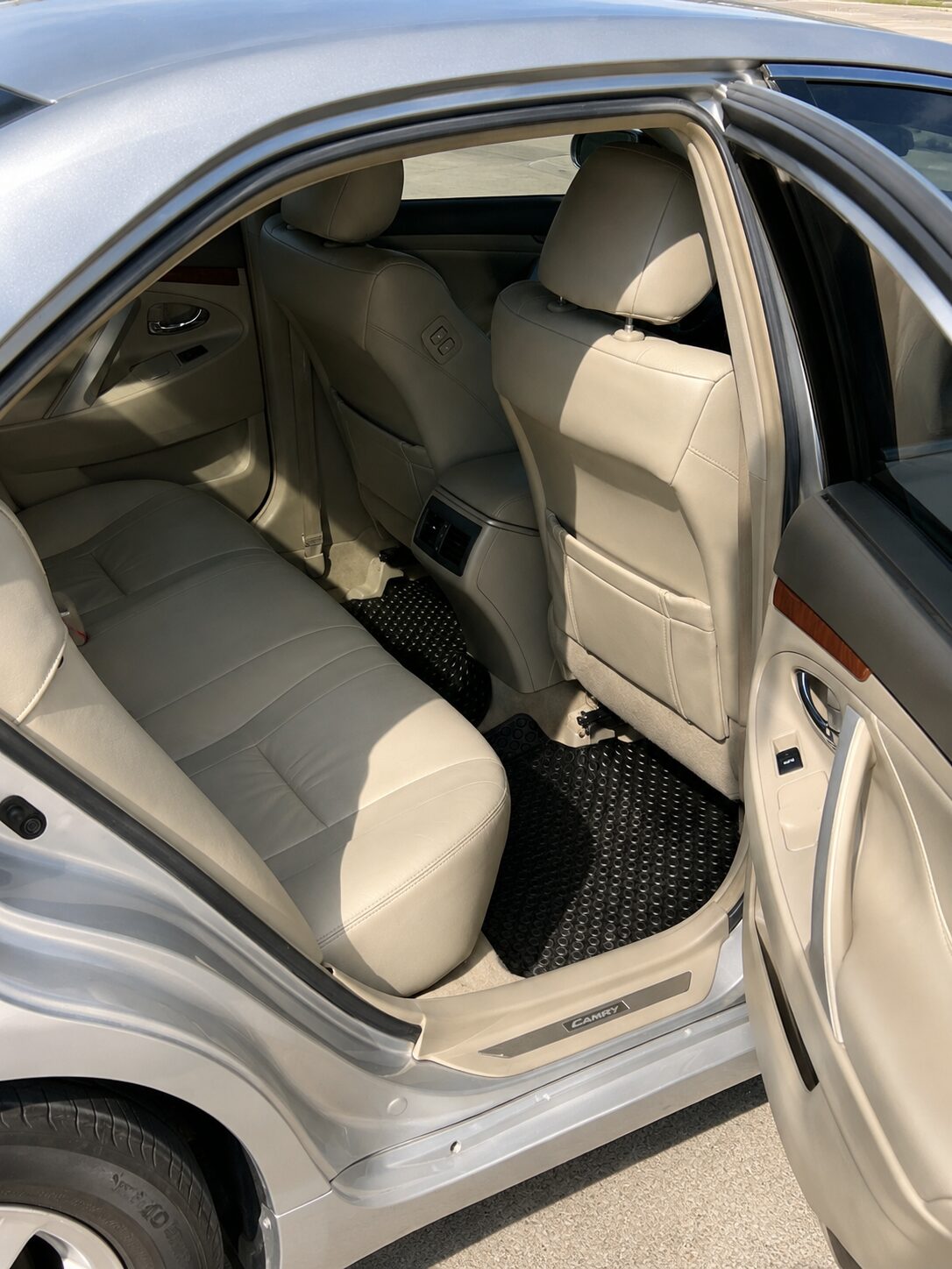 TOYOTA Camry - 2,4 CVT Hybrid, 150 hp 2010 yi — 4