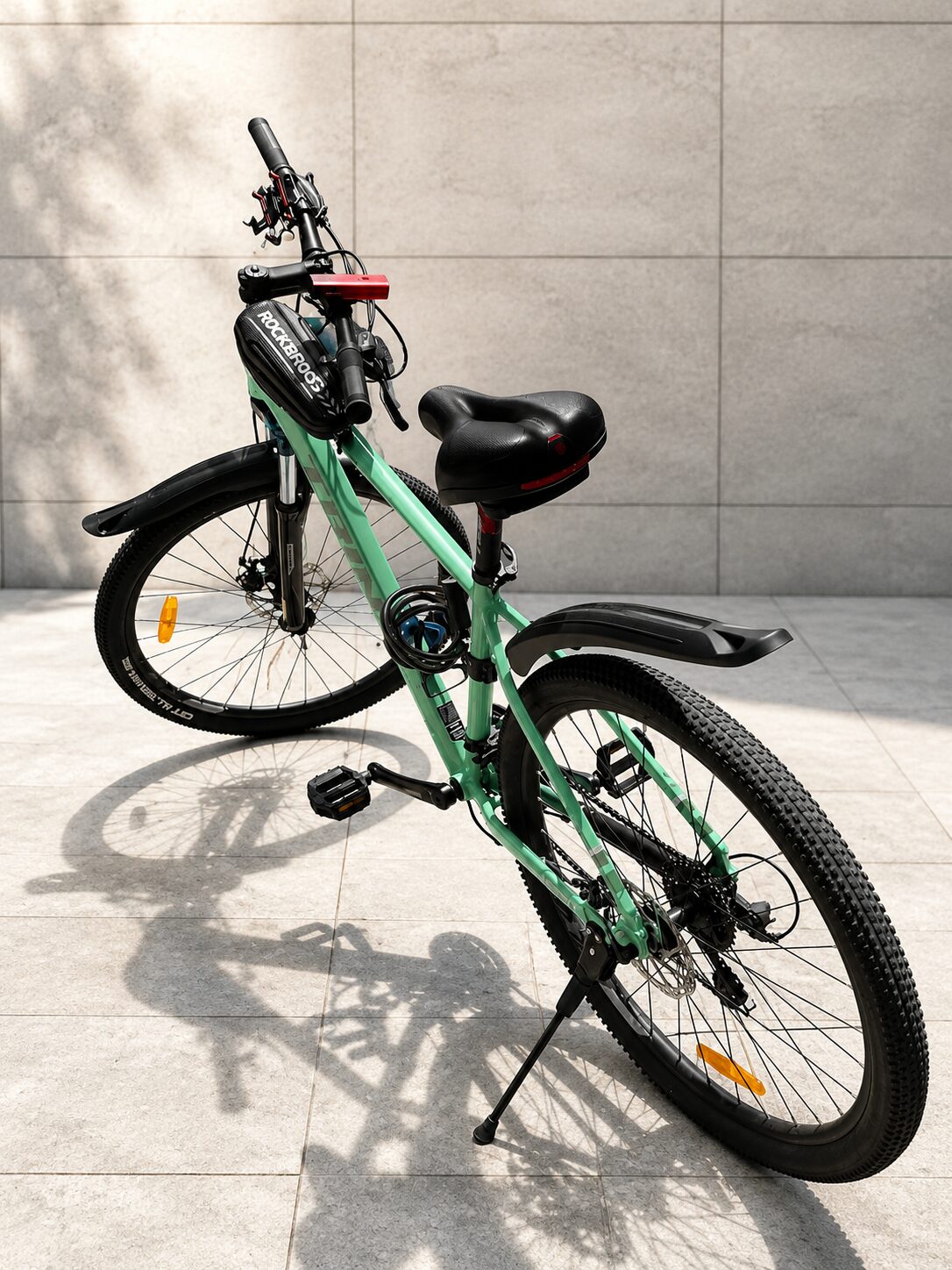 Trinx M600 Mountain Bike — 2