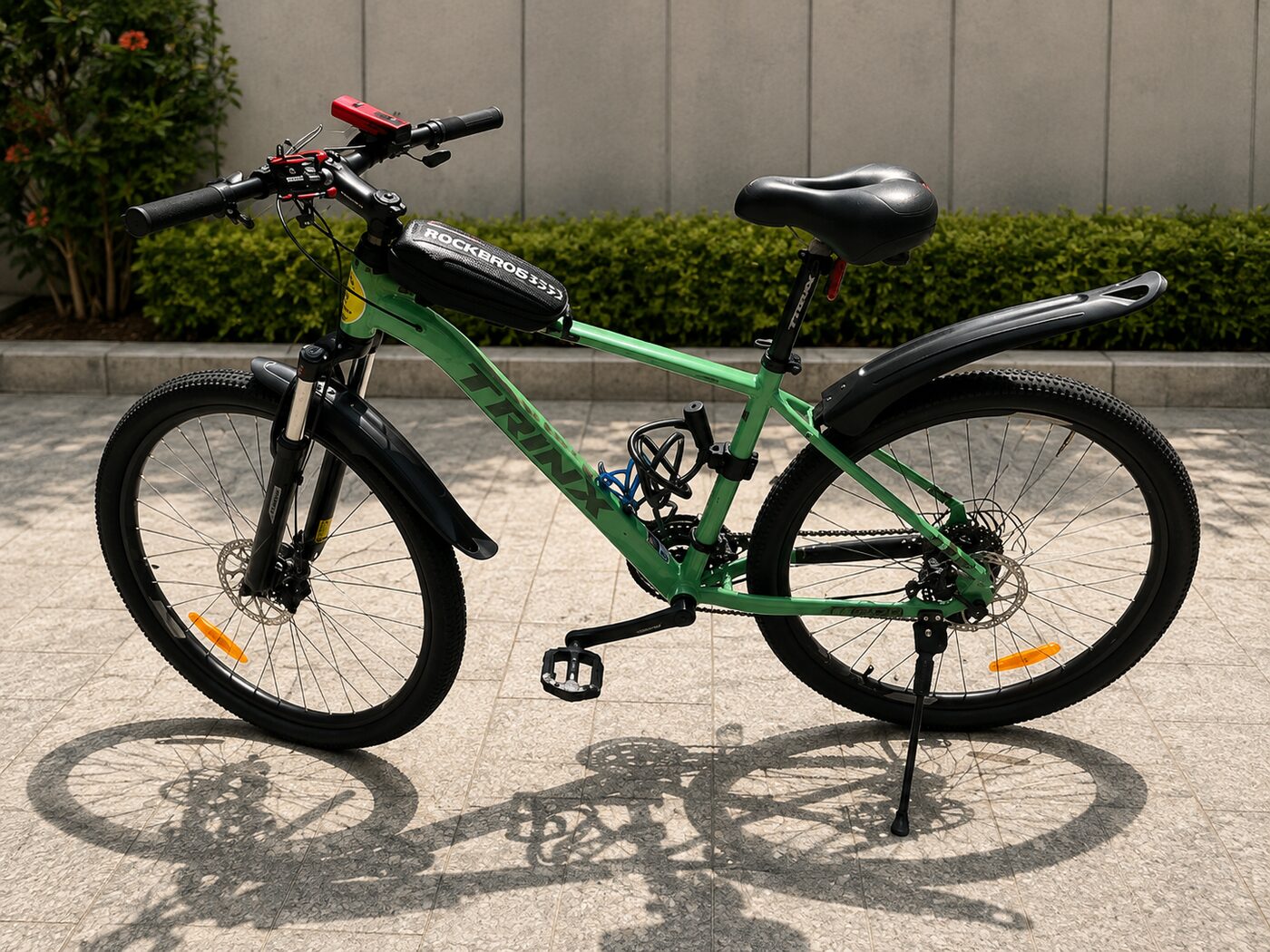 Trinx M600 Mountain Bike — 3