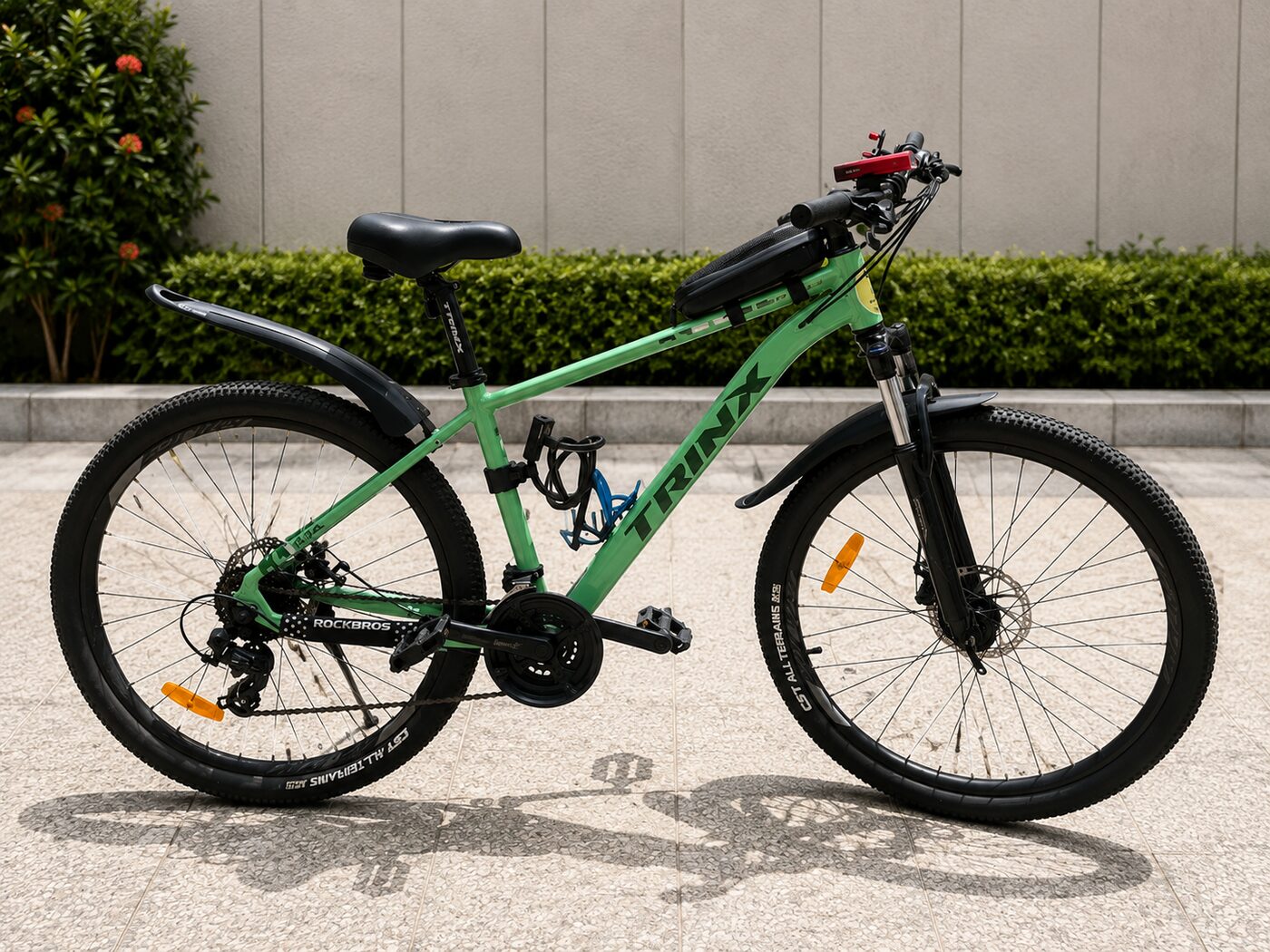 Trinx M600 Mountain Bike — 4