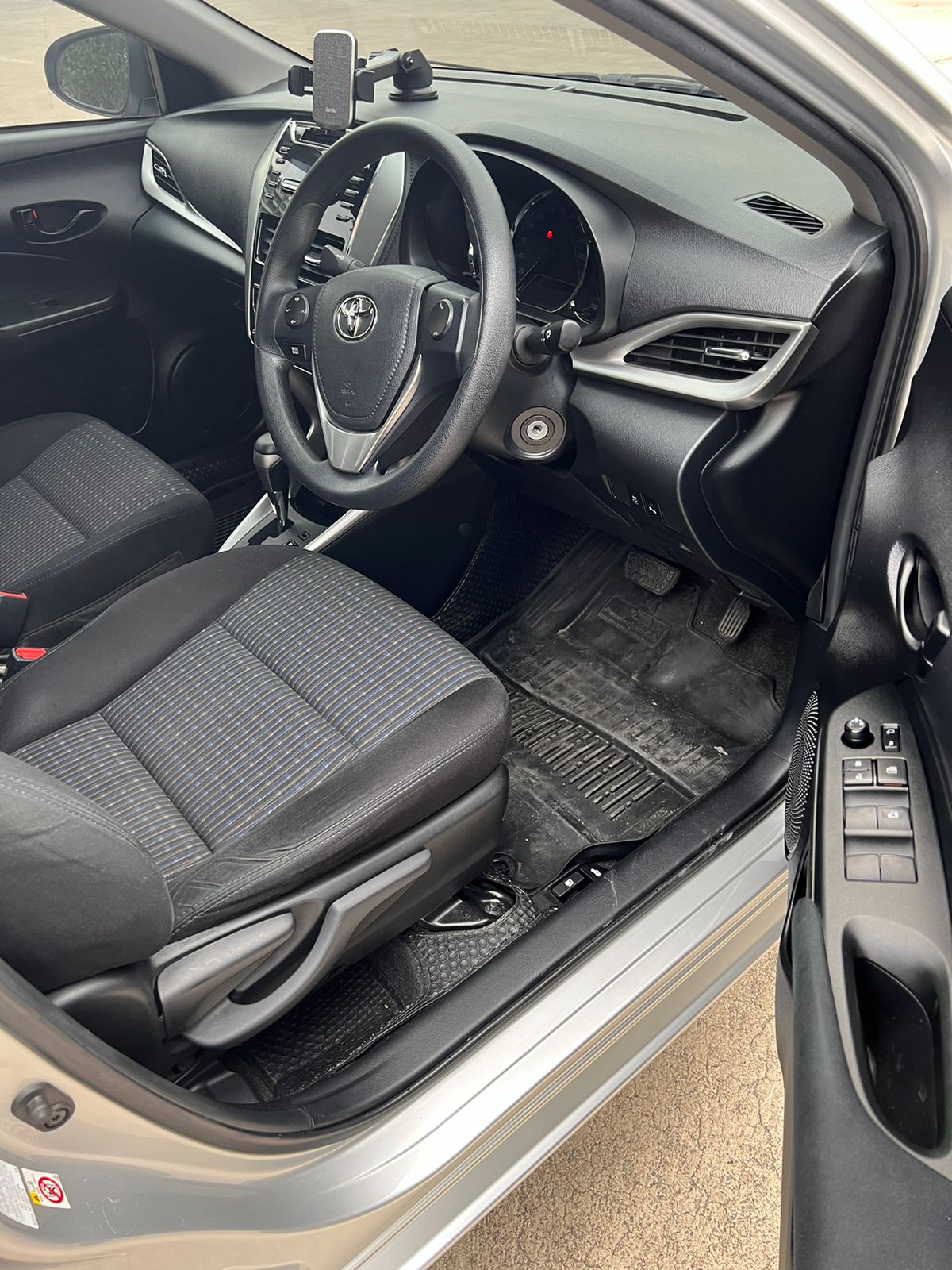 丰田 Yaris 1.2 升 CVT 86 马力 汽车 2018 年款