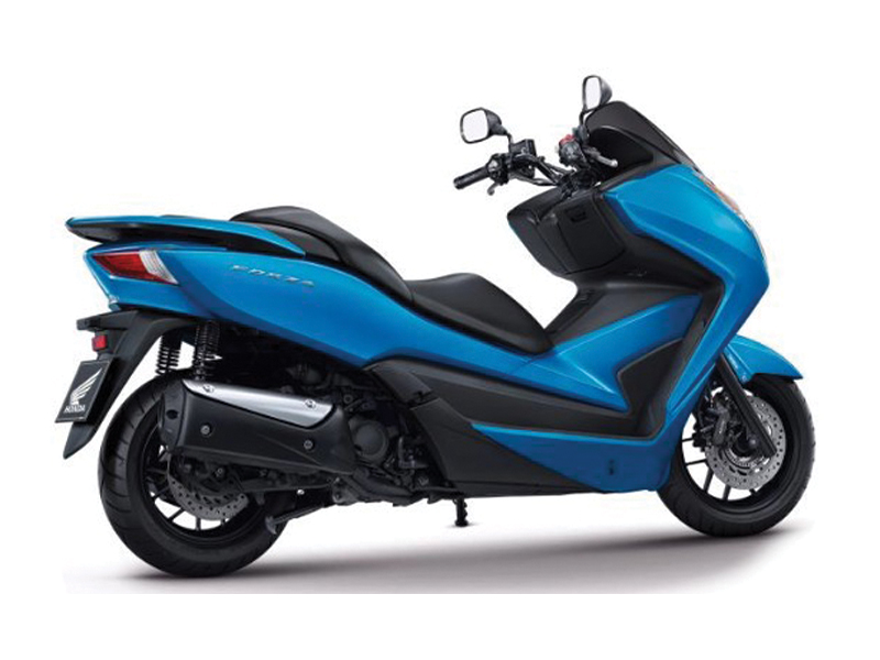 本田 Forza 300cc 踏板摩托车 2013 年款