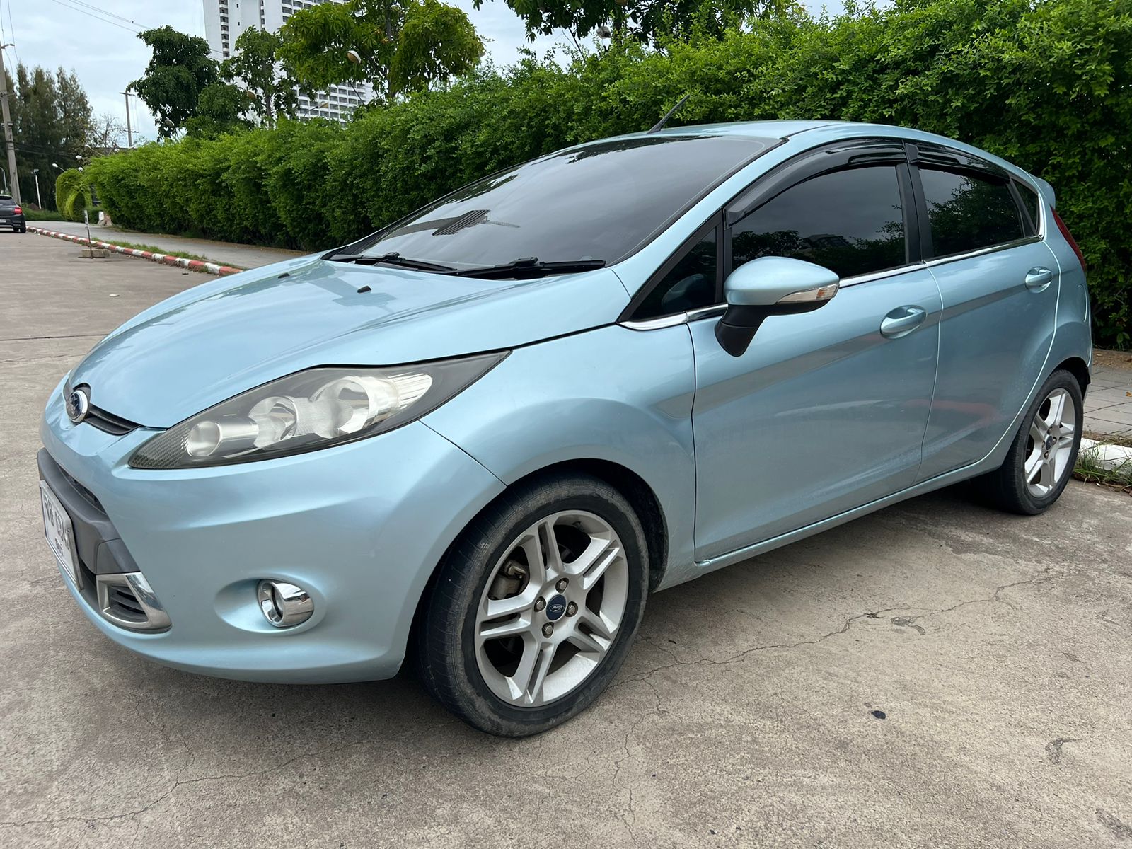 福特 Fiesta 1.6 自动挡 汽车 2012 年款