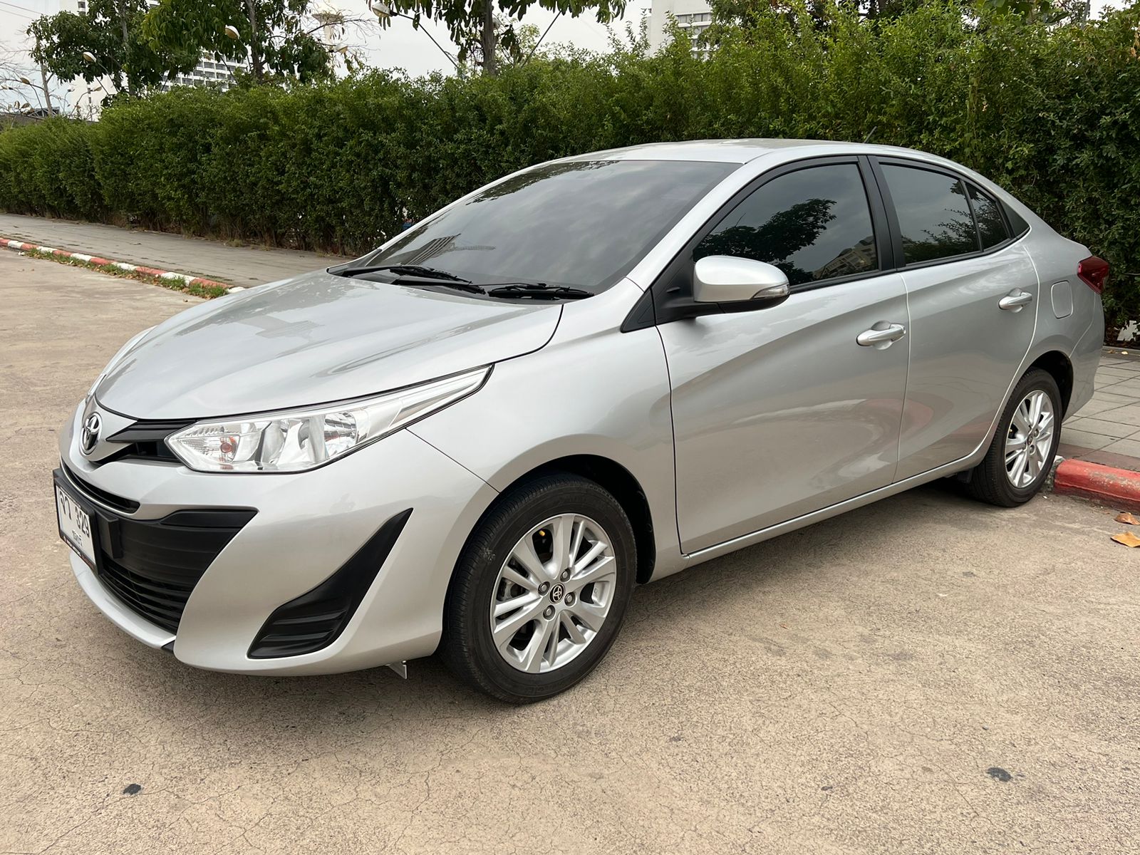 TOYOTA Yaris - 1,2 CVT, 86 hp 2018 yi
